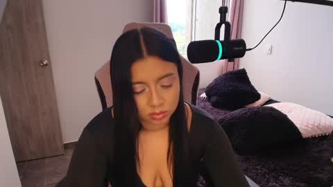 geminis11 online show from April 23, 6:32 pm