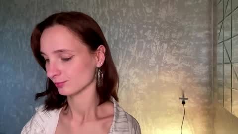 Riana online show from May 17, 5:39 am