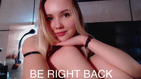 Snapshot of gentleflower23 chatting on December 21, 1:04 am Tanya online show from December 21, 1:04 am