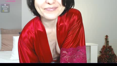 Snapshot of gentlywomen chatting on January 6, 1:30 pm Elena online show from January 6, 1:30 pm