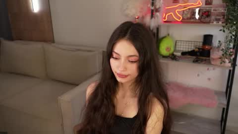 georgiamorandi online show from March 8, 9:24 am