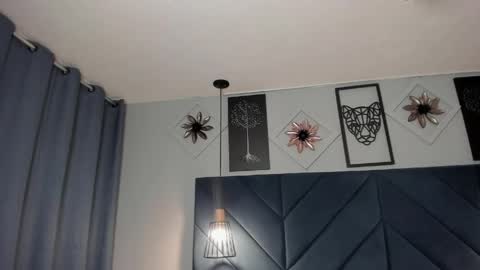 Georgina  online show from April 18, 7:07 pm