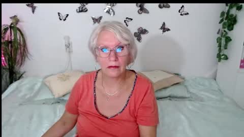 Ghertrudequeen online show from September 11, 3:29 am