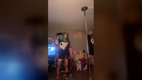 ghostharleyquinn online show from April 27, 8:00 am