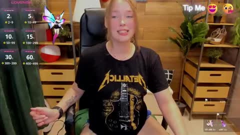 Snapshot of ghostly_temptation chatting on September 25, 8:39 pm Sweety online show from September 25, 8:39 pm