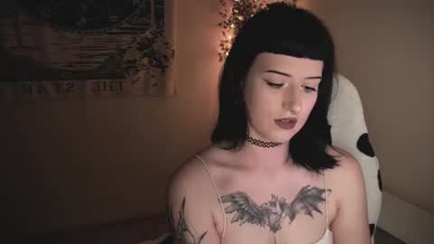 ghoticspectre online show from June 19, 6:22 pm