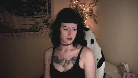 ghoticspectre online show from June 14, 1:11 pm