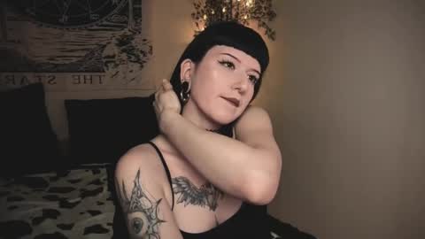 ghoticspectre online show from April 19, 6:10 pm