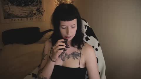 ghoticspectre online show from July 25, 3:41 pm