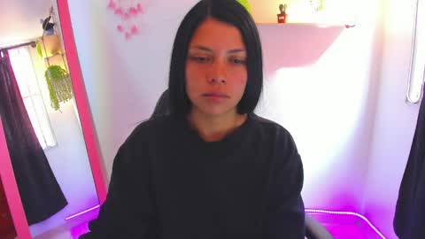 giaaaa   online show from May 8, 1:36 pm