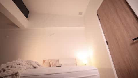 Leo online show from April 21, 1:42 am