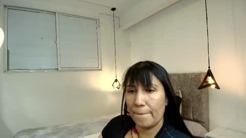 G I A  FOX online show from March 25, 8:23 pm