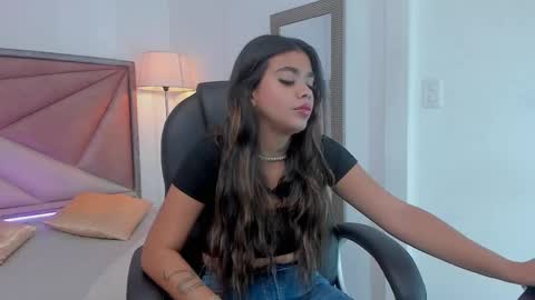 Gia  online show from February 15, 11:50 am