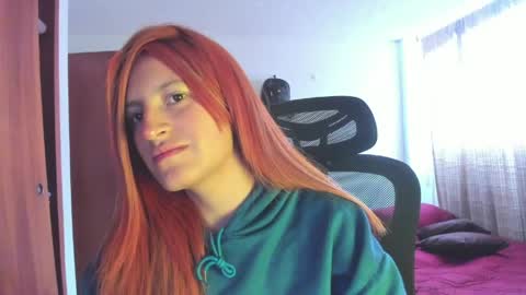 GiaRoussel online show from April 24, 4:21 pm