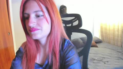 GiaRoussel online show from April 27, 2:47 pm