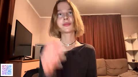 Snapshot of gigikray chatting on October 12, 8:00 pm Molly online show from October 12, 8:00 pm