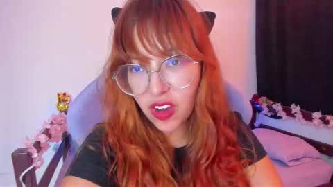 gigimooon online show from November 3, 12:47 am