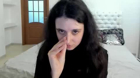 Kate online show from November 17, 9:43 am