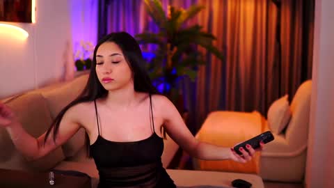 Snapshot of ginavalentinna chatting on January 25, 7:16 pm Gina online show from January 25, 7:16 pm
