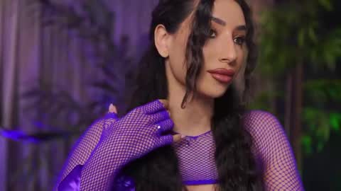 Gina online show from April 18, 7:29 pm