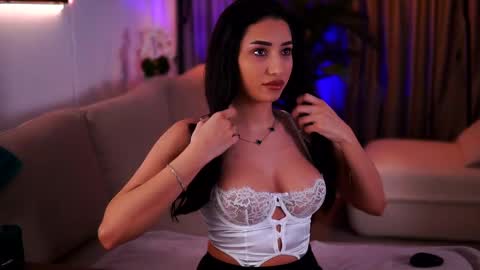 Snapshot of ginavalentinna chatting on March 9, 7:59 pm Gina online show from March 9, 7:59 pm