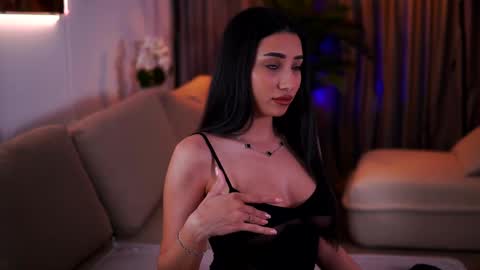 Snapshot of ginavalentinna chatting on March 12, 7:36 pm Gina online show from March 12, 7:36 pm