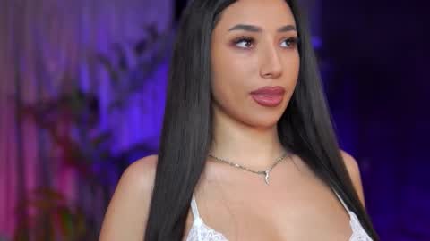 Snapshot of ginavalentinna chatting on October 5, 7:30 pm Gina online show from October 5, 7:30 pm