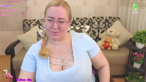 Snapshot of ginesia chatting on February 1, 1:51 pm ginesia online show from February 1, 1:51 pm