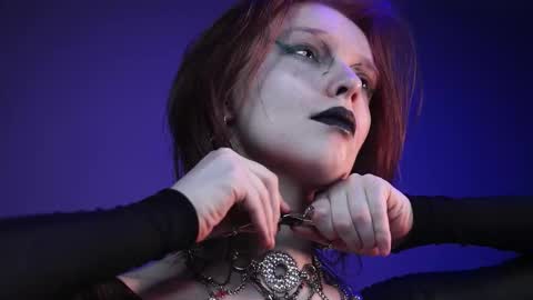        im expecting 350 thumbs up on my altar   online show from March 15, 10:12 pm