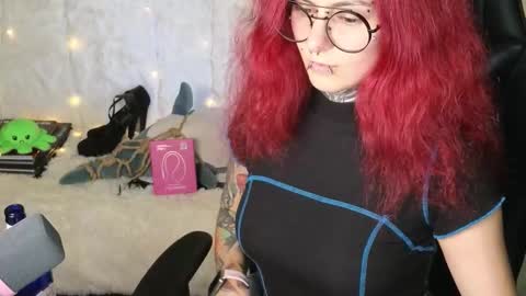Snapshot of ginger_stay chatting on October 18, 11:24 am Ginger online show from October 18, 11:24 am