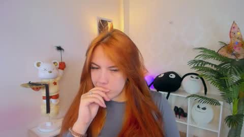 gingerr_pie online show from November 21, 7:05 pm