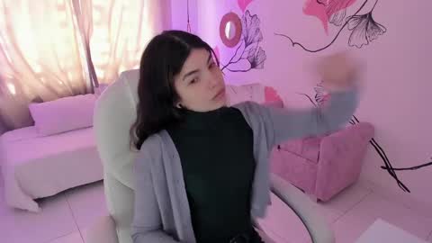 Kendall online show from April 23, 1:24 pm