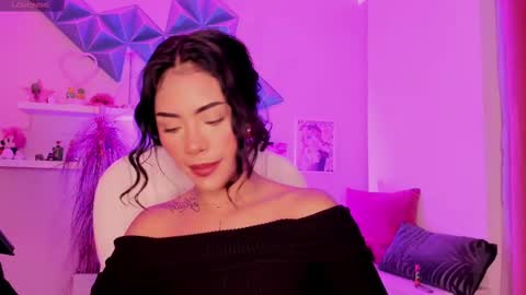 Snapshot of giovanna_oliveira chatting on September 26, 12:19 am Giovanna online show from September 26, 12:19 am