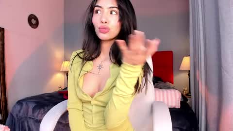 Giovanna  online show from April 21, 5:03 am