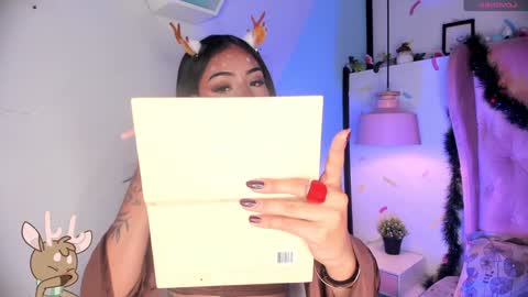 Snapshot of giovanna_oliveira chatting on December 30, 4:53 am Giovanna online show from December 30, 4:53 am