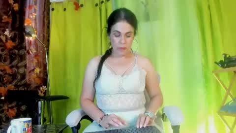 Girasol Walton online show from July 8, 12:18 pm