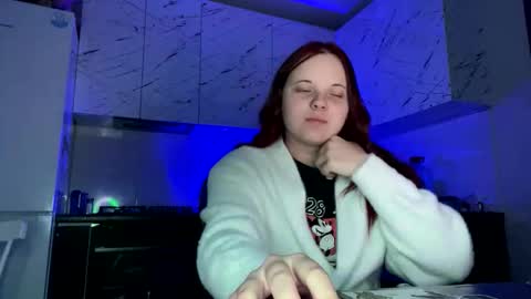 girl_shy07 online show from April 23, 9:28 pm