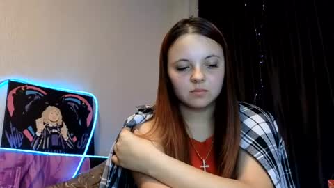 girl_shy07 online show from July 29, 8:53 pm