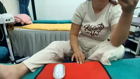 girlhanoi online show from June 16, 2:34 am