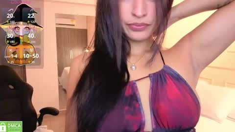GISELA online show from October 10, 11:59 am