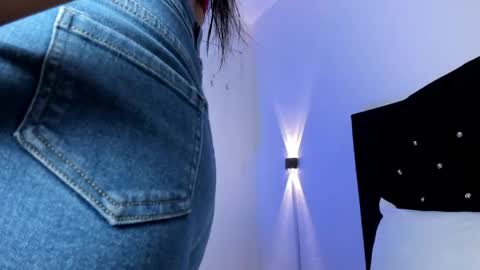 Gisell online show from June 3, 1:12 pm