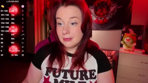 Snapshot of gitera_ chatting on September 28, 9:09 pm AlexaMillis online show from September 28, 9:09 pm