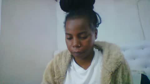 gladie46 online show from July 17, 4:50 am