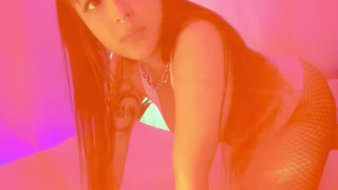 Mimi online show from October 24, 8:16 pm