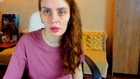 Gloria Wood online show from June 8, 6:52 pm