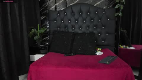 Aretha online show from June 11, 3:31 pm