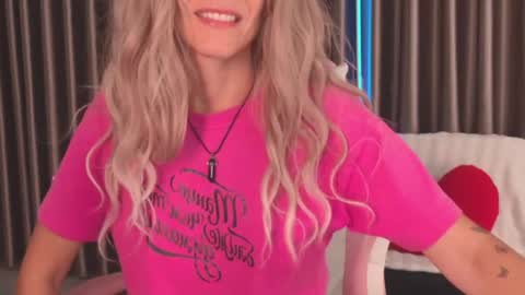 Katarina online show from April 25, 12:08 pm