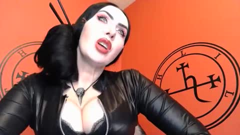GODDESS MIDNIGHT online show from October 2, 1:10 am