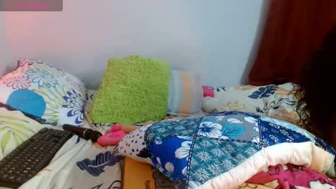  Naih Reyes online show from October 17, 6:27 am