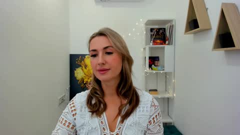 Snapshot of goldenlighte chatting on January 31, 3:30 am Olivia online show from January 31, 3:30 am